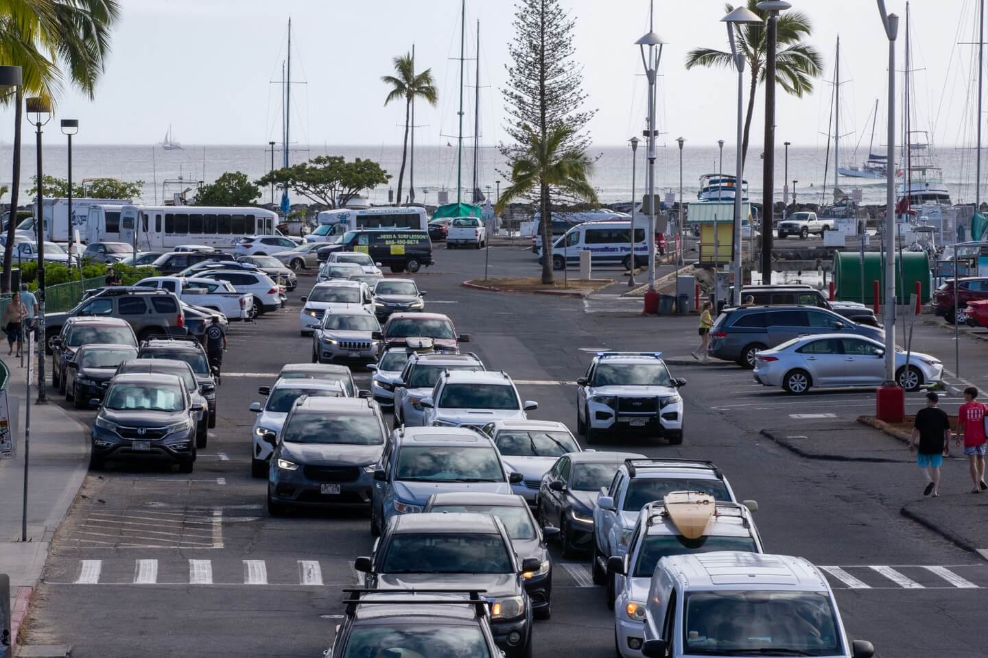 US citizens leaving Hawaii in masses